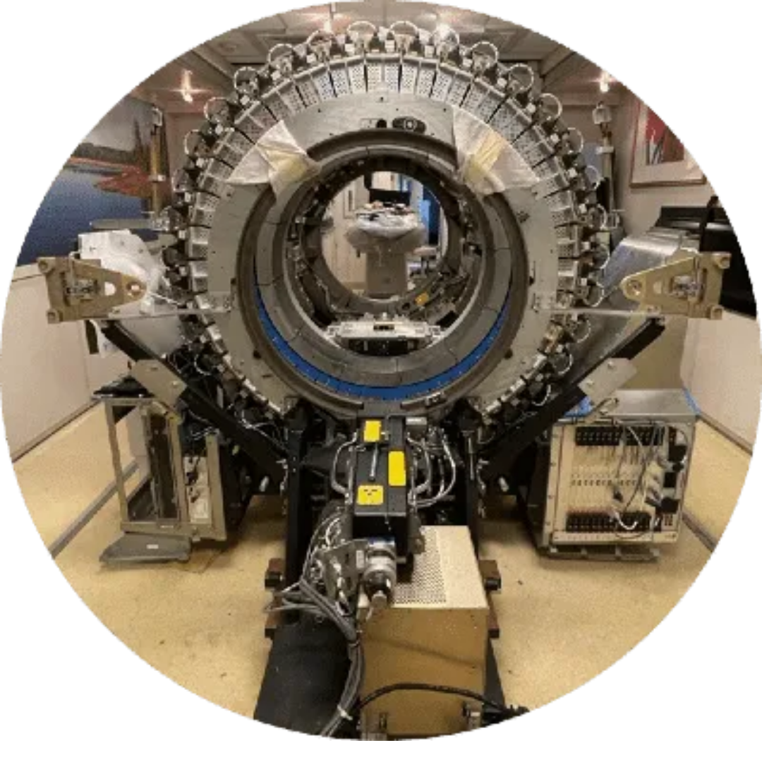Clinical High-Field MRI Scanner